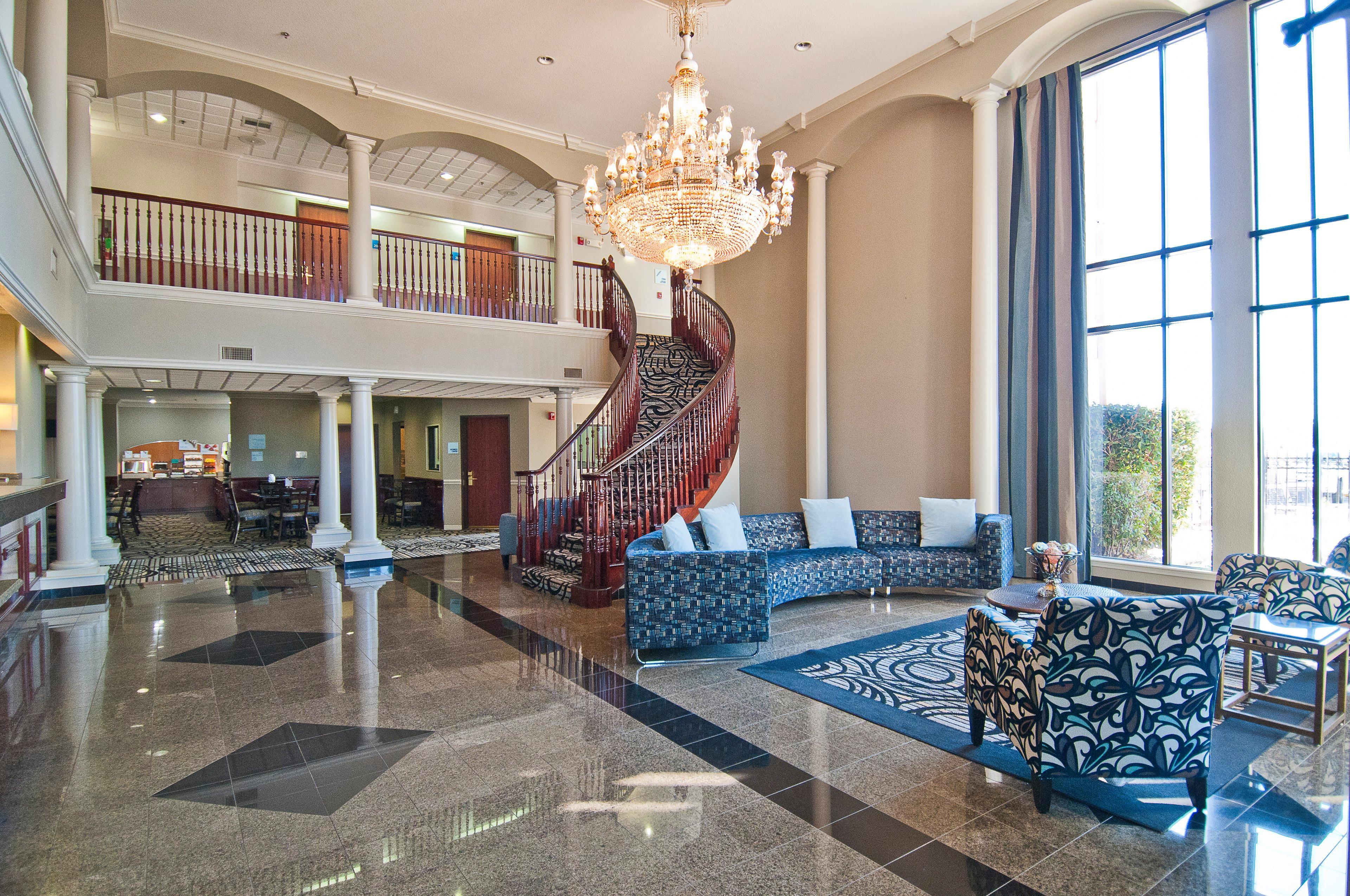 Holiday Inn Express Hotel And Suites Lake Charles By Ihg Exterior photo