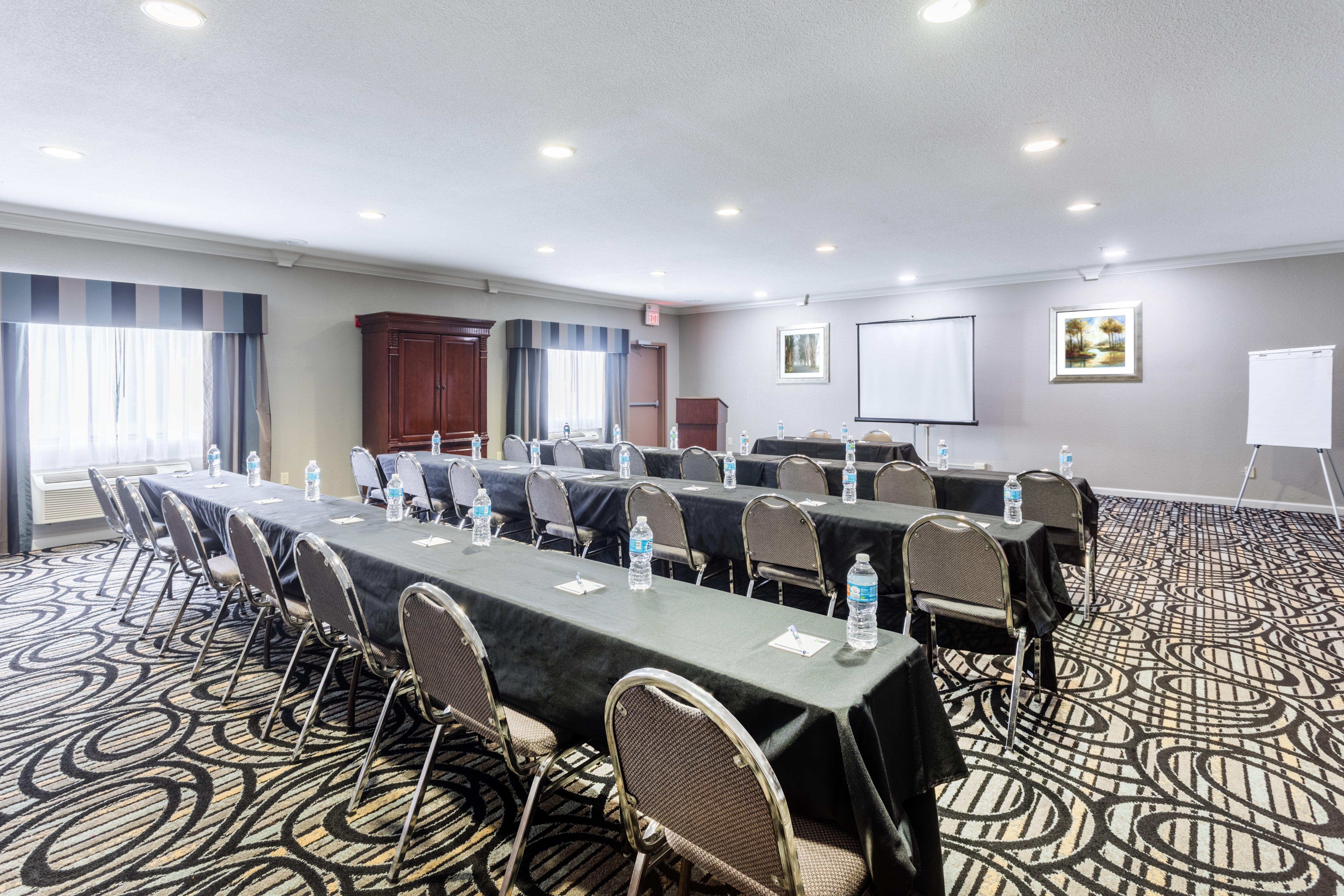 Holiday Inn Express Hotel And Suites Lake Charles By Ihg Exterior photo