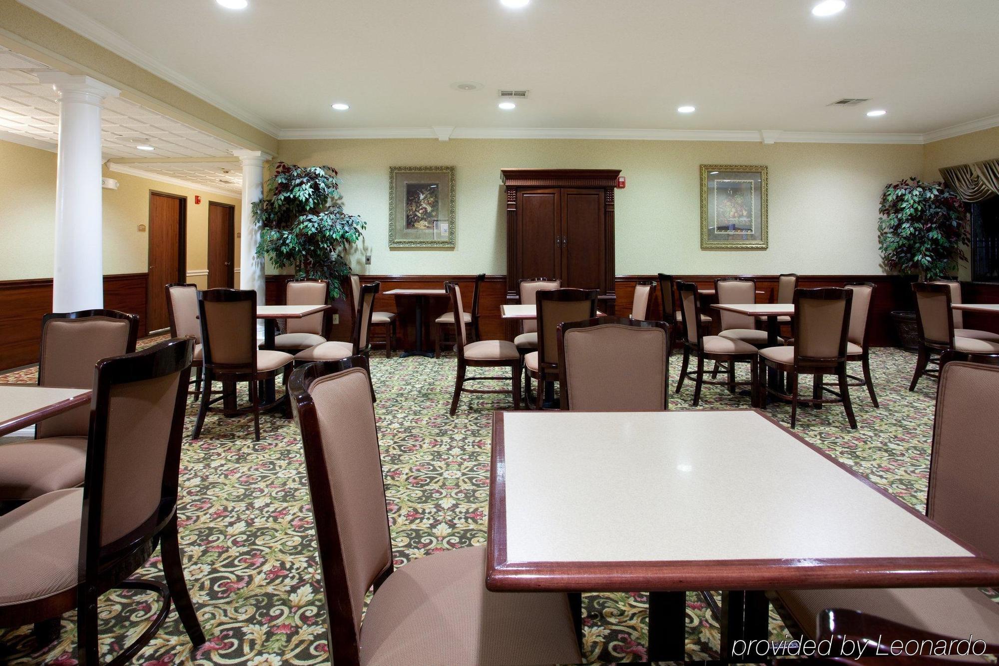 Holiday Inn Express Hotel And Suites Lake Charles By Ihg Exterior photo