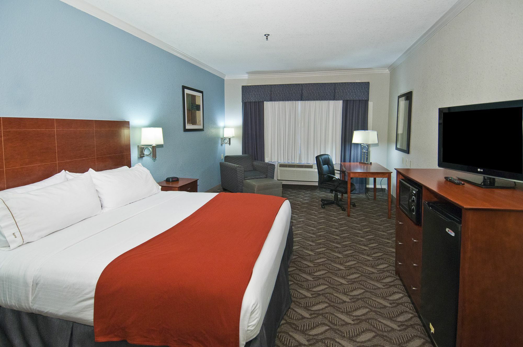 Holiday Inn Express Hotel And Suites Lake Charles By Ihg Exterior photo